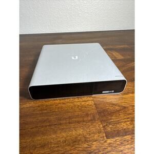 Ubiquiti Networks UCK-G2-PLUS UniFi Controller Hybrid Cloud Key Gen2 PLUS 1TB HD